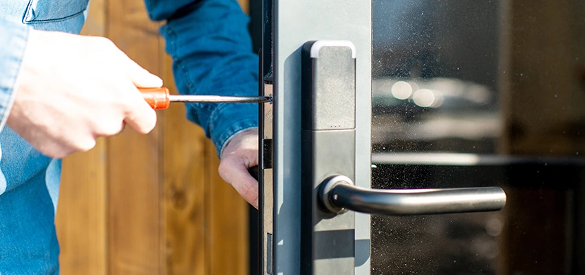 Aluminium Door Lock Replacement in Santa Rosa, California